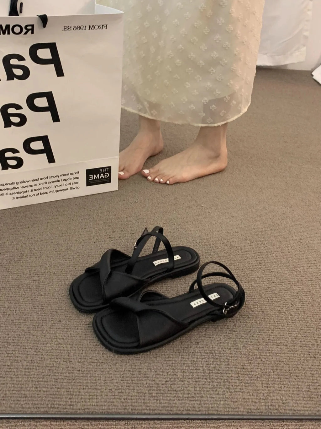 Women's Sandals Summer 2025 New Flat Rubber Sole Comfortable Sandals Breathable Fashion Luxury Outdoor Beach Women's Shoes