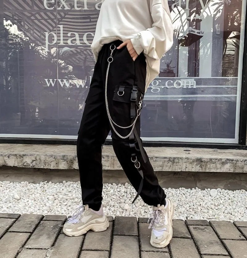 Black Cargo Pants for Women Techwear Female Goth Joggers with Chain Casual Trousers Hip Hop Sweaatpants Loose Street Rock Style