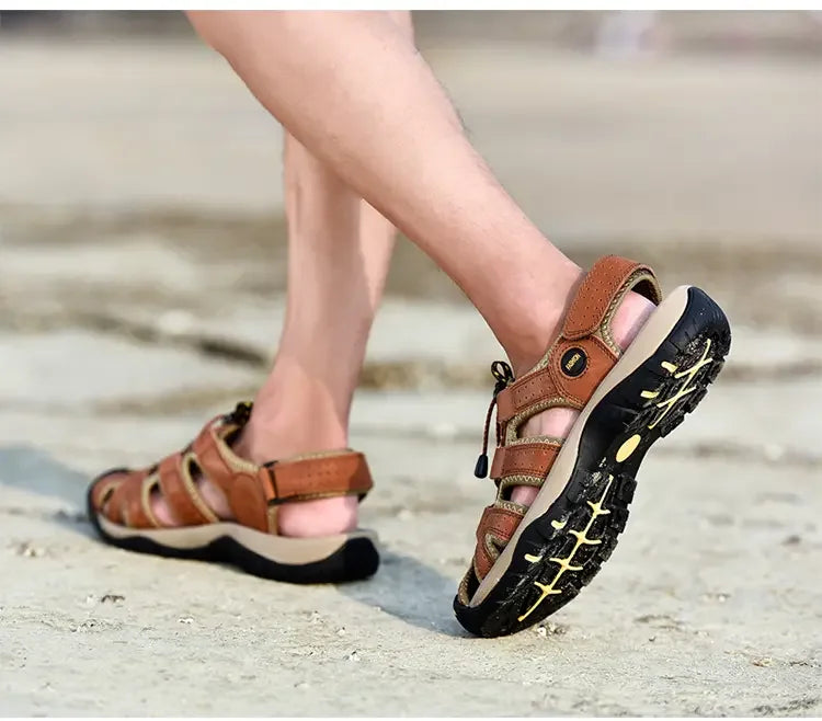 Summer Sandals Men's Baotou Beach Shoes Soft Soled Leather Anti Slip Outdoor Hollow Breathable Daily Casual Men's Shoes Slippers