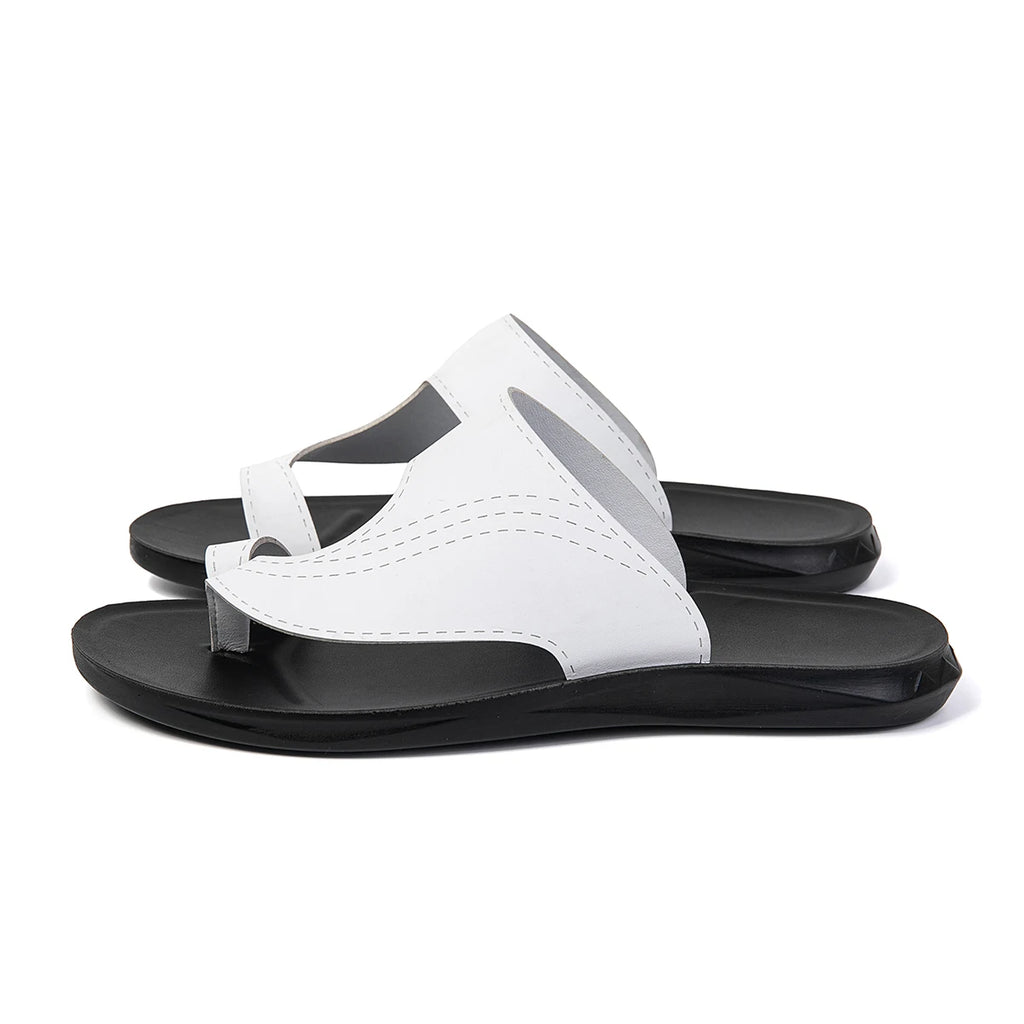 Summer Sandals High Quality Leather Men Bare Toe Slippers Men Shoes Slip on Casual Shoes Outdoor Mens Slides Comfy Beach Sandals