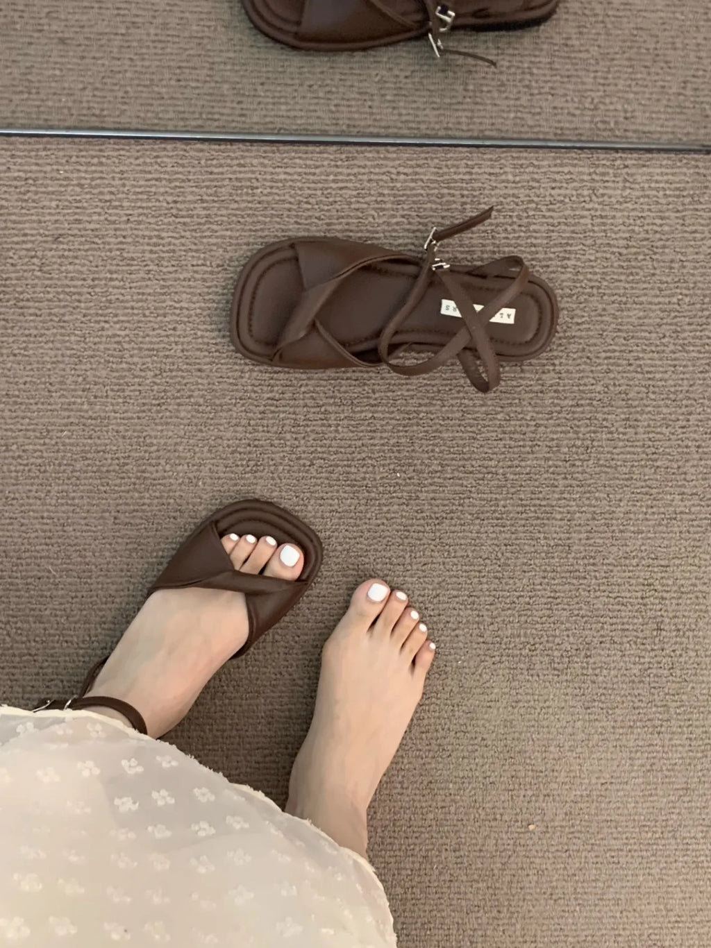 Women's Sandals Summer 2025 New Flat Rubber Sole Comfortable Sandals Breathable Fashion Luxury Outdoor Beach Women's Shoes