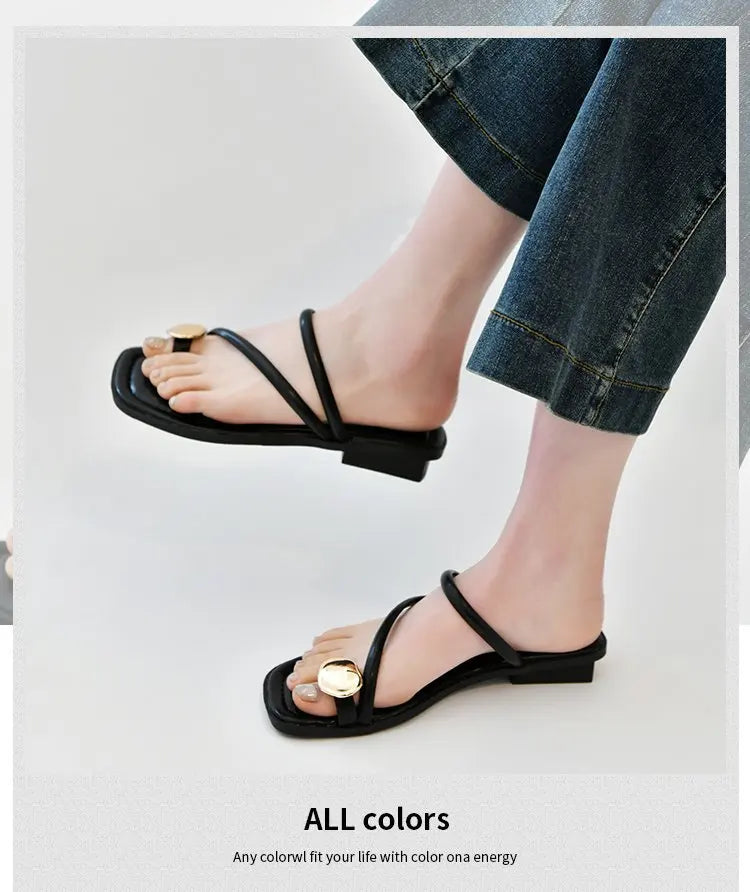 Women'S Summer 2025 New Fashionable Low-Heeled Sandals for Women with a Clip Toe Design, Perfect for Walking