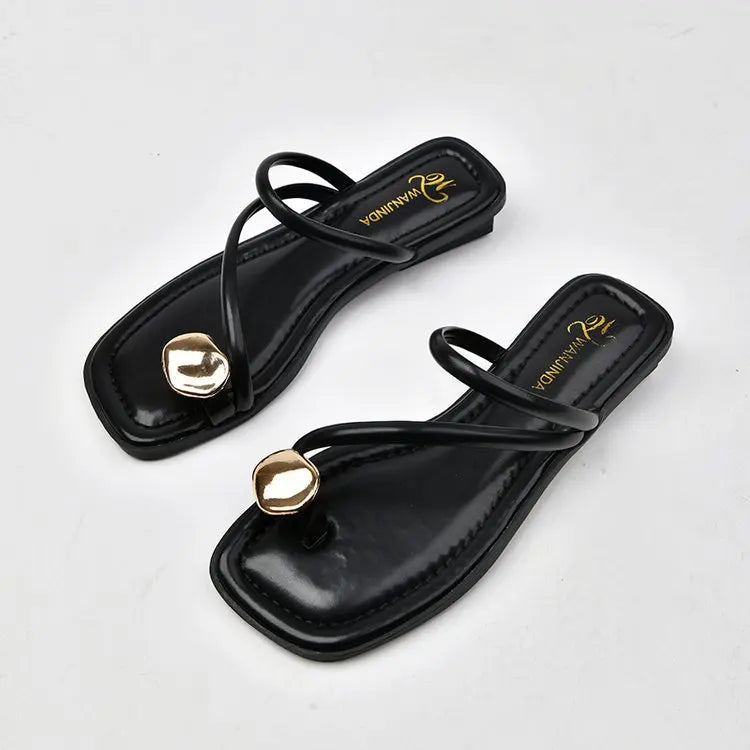 Women'S Summer 2025 New Fashionable Low-Heeled Sandals for Women with a Clip Toe Design, Perfect for Walking